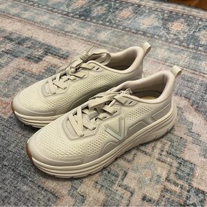 Brand New Vionic Walk Max Lace Up Sneaker size 7.5